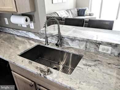 25259 Gothic Square, Chantilly, VA 20152 - photo 7