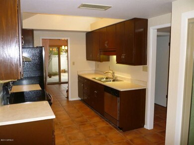 1016 E Laguna Dr, Tempe, AZ 85282 - photo 7