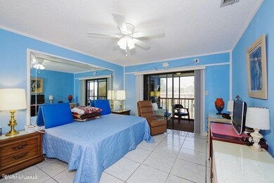 05_1675SFiskeBlvd_230H_14_MasterBedroom_