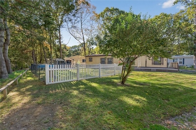 8 Comfort Way, Coventry, RI 02816 - photo 5