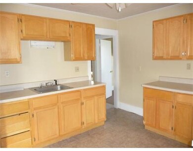 24 James St unit 2, Taunton, MA 02780 - photo 3