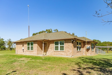 1005 County Road 164, Bay City, TX 77414 - photo 2