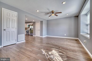 538 Burlington Ct, Edgewood, MD 21040 - photo 5