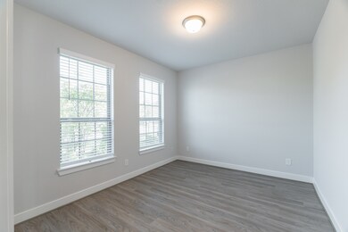 105 Cedar Hammock Trail, Tomball, TX 77375 - photo 6