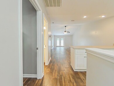 4-web-or-mls-16-Entrance (37)