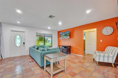 60 SE 10th St, Pompano Beach, FL 33060 - photo 4