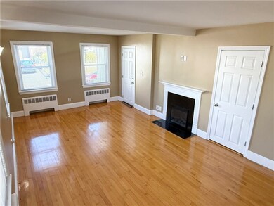 93 Johnson St unit 1R, Pawtucket, RI 02860 - photo 4