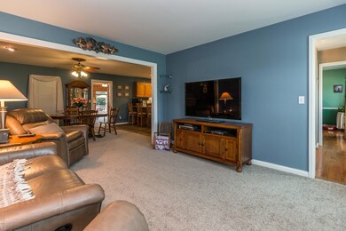 7411 Crabtree Dr, Louisville, KY 40228 - photo 7