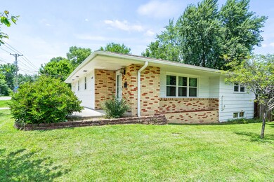 2_807 w worley st-4