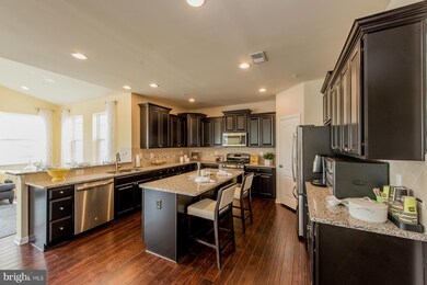 11295 St Christopher Dr, White Plains, MD 20695 - photo 7