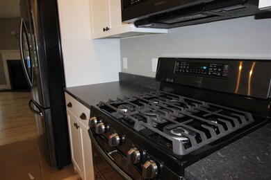 8 Laredo Ln unit 4, Rochester, NH 03868 - photo 4