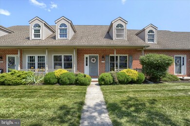 1339 Georgetown Cir, Carlisle, PA 17013 - photo 2