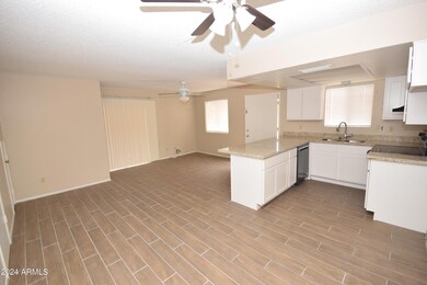 1426 E Mountain View Rd, Phoenix, AZ 85020 - photo 4