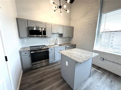 810 Monocacy St unit 302, Bethlehem, PA 18018 - photo 3