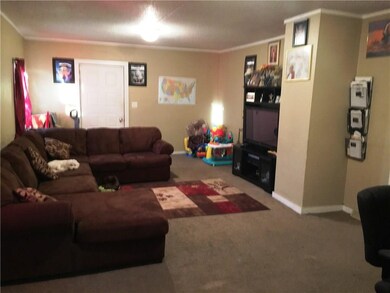 905 E 25th St, Des Moines, IA 50317 - photo 3