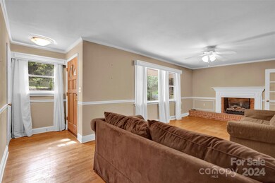 619 Oakdale Dr, Statesville, NC 28677 - photo 4