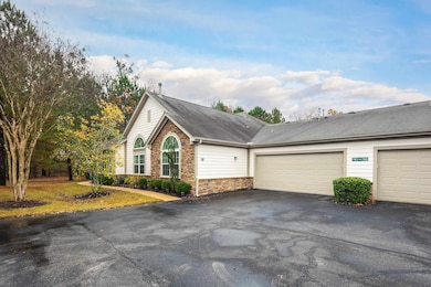 781 Stonevillage Cove unit 28, Collierville, TN 38017 - photo 2