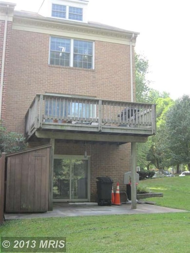 27 Valley Crossing Cir, Cockeysville, MD 21030 - photo 4