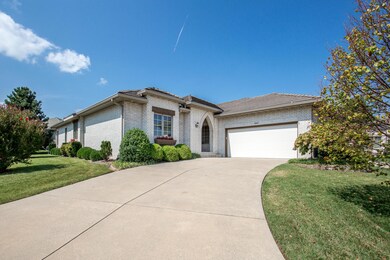 RE_3967 E Villa Way-1