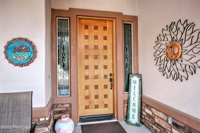 002_Entrance