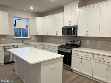 17 E Front St, Bridgeport, PA 19405 - photo 5