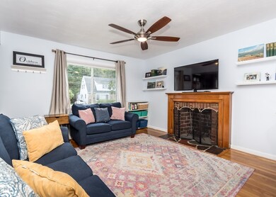 77 Hawthorne St, Roslindale, MA 02131 - photo 2