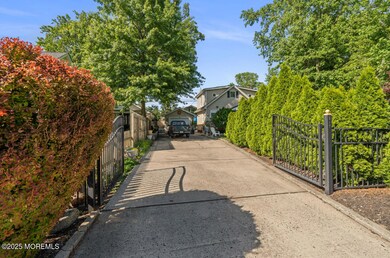 517 Laurel Ave, Allenhurst, NJ 07711 - photo 2