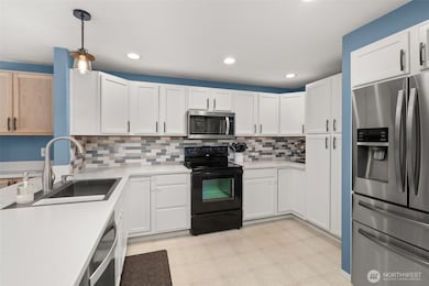 9431 Prairie Wind St SE, Yelm, WA 98597 - photo 4