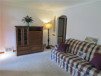 1538 Rockefeller Rd, Wickliffe, OH 44092 - photo 4