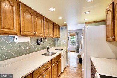 6404 Ducketts Ln, Elkridge, MD 21075 - photo 4