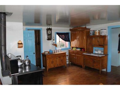 Kitchen. Well kept kitchen in the in law bungalow!