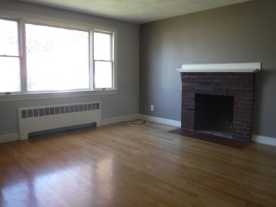 25 Gale St unit 1, Waltham, MA 02453 - photo 4