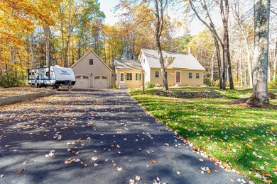 6 Tomahawk Dr, MerriMacK, NH 03054 - photo 3