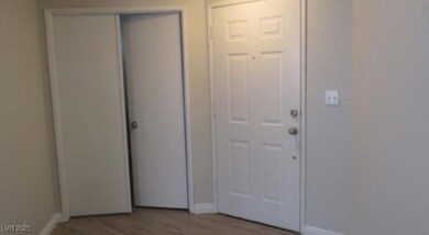 4821 Black Bear Rd unit 104, Las Vegas, NV 89149 - photo 4