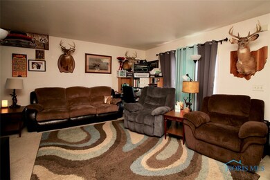 22038 Bowling Green Rd W, Grand Rapids, OH 43522 - photo 5