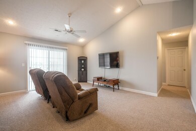 169 Central Blvd unit 38, Mount Washington, KY 40047 - photo 6