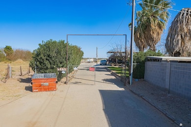 5560 W 8th St, Yuma, AZ 85364 - photo 4