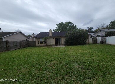 8453 Spicewood Dr, Jacksonville, FL 32216 - photo 7