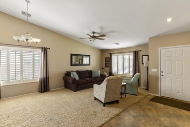FORMAL LIVING/DINING