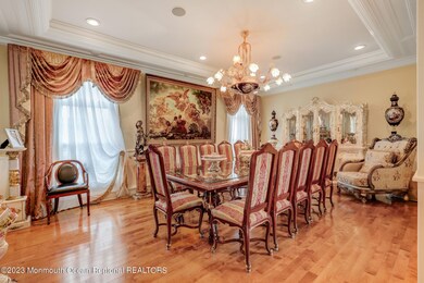 7 - Dining Room