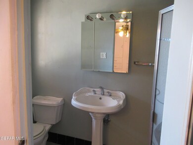 2506 Frankfort Ave, El Paso, TX 79930 - photo 6