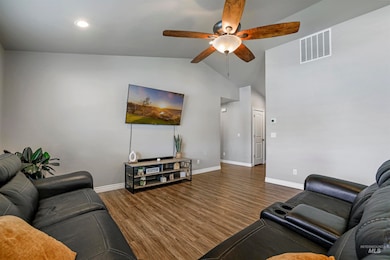 401 N Hayes St, Jerome, ID 83338 - photo 7