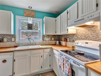 Backsplash and Butcher Block looks Great