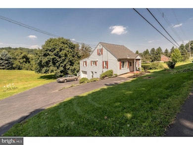 479 White Oak Ln, Leesport, PA 19533 - photo 4