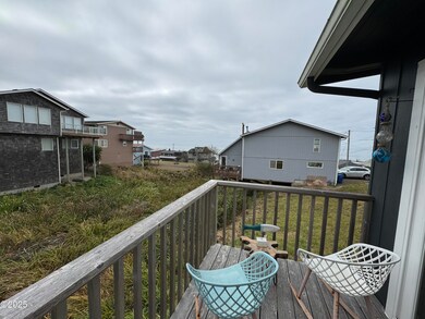 1906 NE 69th St, Lincoln City, OR 97367 - photo 7