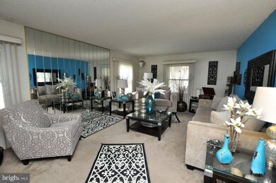 10 Midvale Ln, Willingboro, NJ 08046 - photo 2