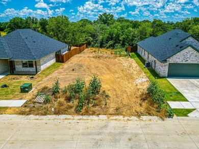 105 Randal Row, Corsicana, TX 75110 - photo 3