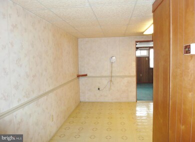 2404 Harriet Ave, Baltimore, MD 21230 - photo 4