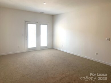 10648 Hill Point Ct unit 10648, Charlotte, NC 28262 - photo 6