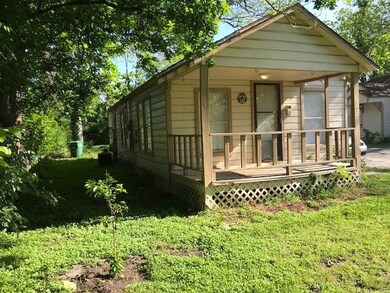 3921 Melbourne St, Houston, TX 77026 - photo 3